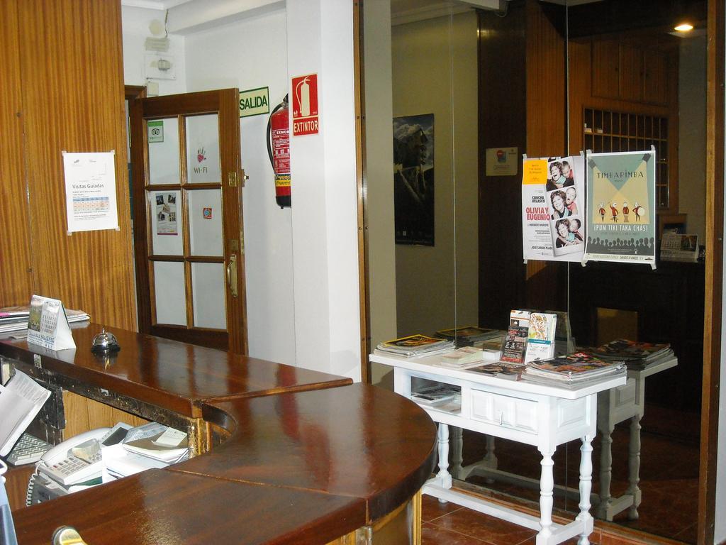 Hostal Residencia Avenida Cuenca  Exterior foto