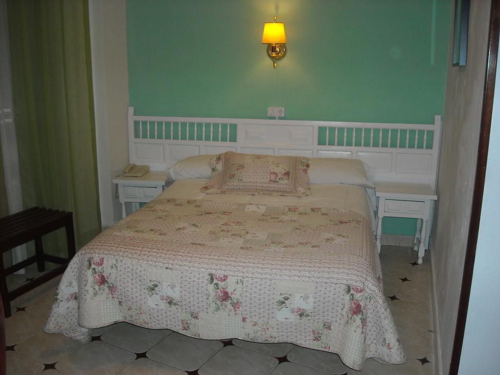 Hostal Residencia Avenida Cuenca  Exterior foto